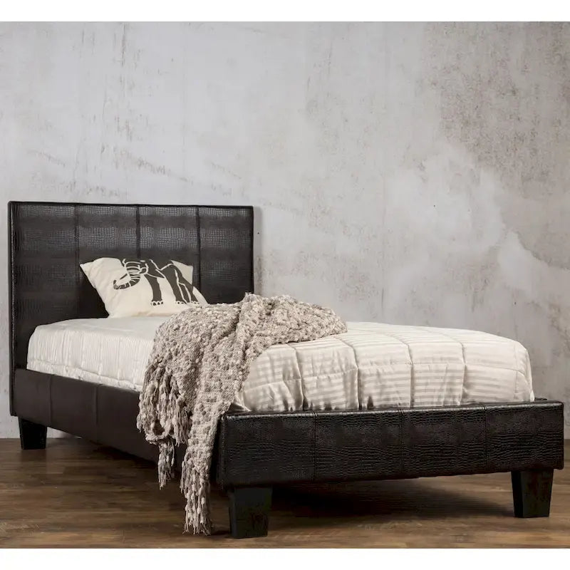 Letto a piattaforma in similpelle marrone, stile moderno a basso profilo, adatto a 1–2 persone
